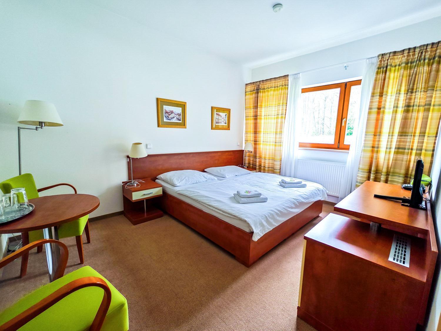 Hotel Bazant Карловы Вары Экстерьер фото